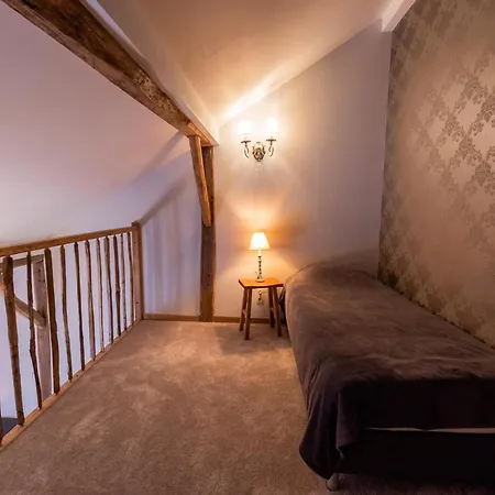 Holiday home In Ardennes Near Coo Waterfalls